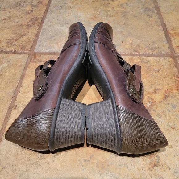 Womens 10 Earth Origins Marietta Macey Pumps Brown Leather 2" Heels Arch Support - Picture 9 of 10